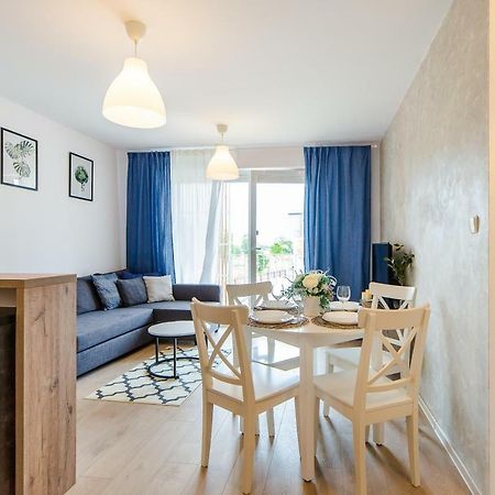 Apartamenty Familijne- Os Feniks Kolobrzeg Bagian luar foto